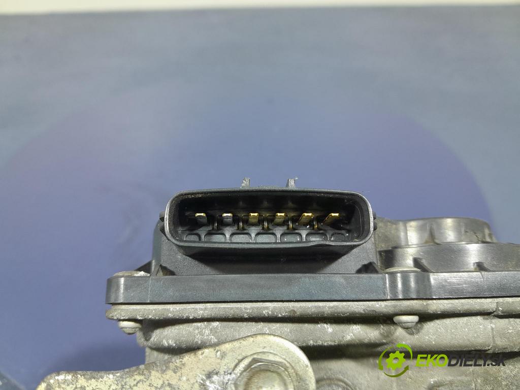 Mazda 6 2016 škrticí klapka PY0113640A