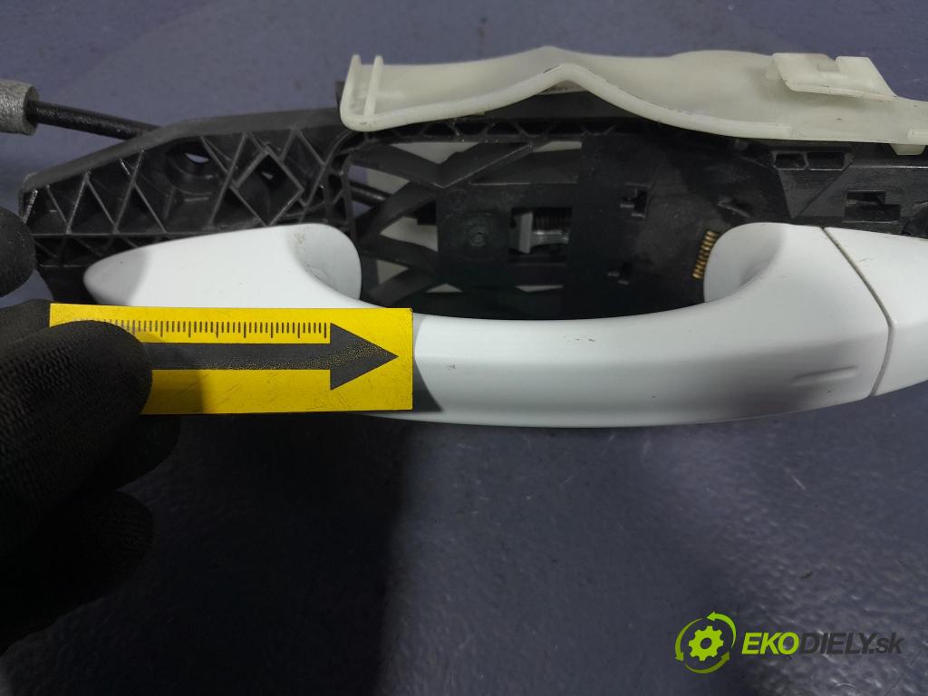 Skoda Superb 2019 rukoväť Predné Prava: