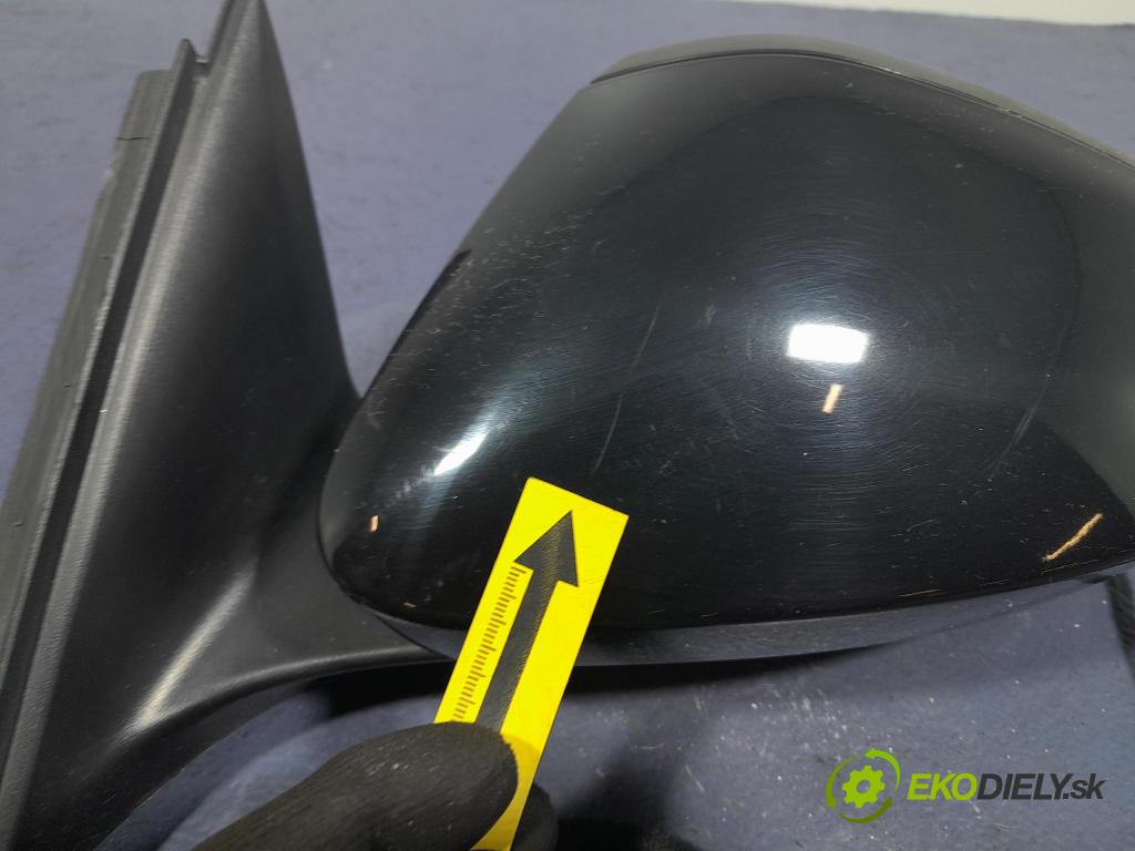 Skoda Superb 2019 zrkadlo Vľavo: