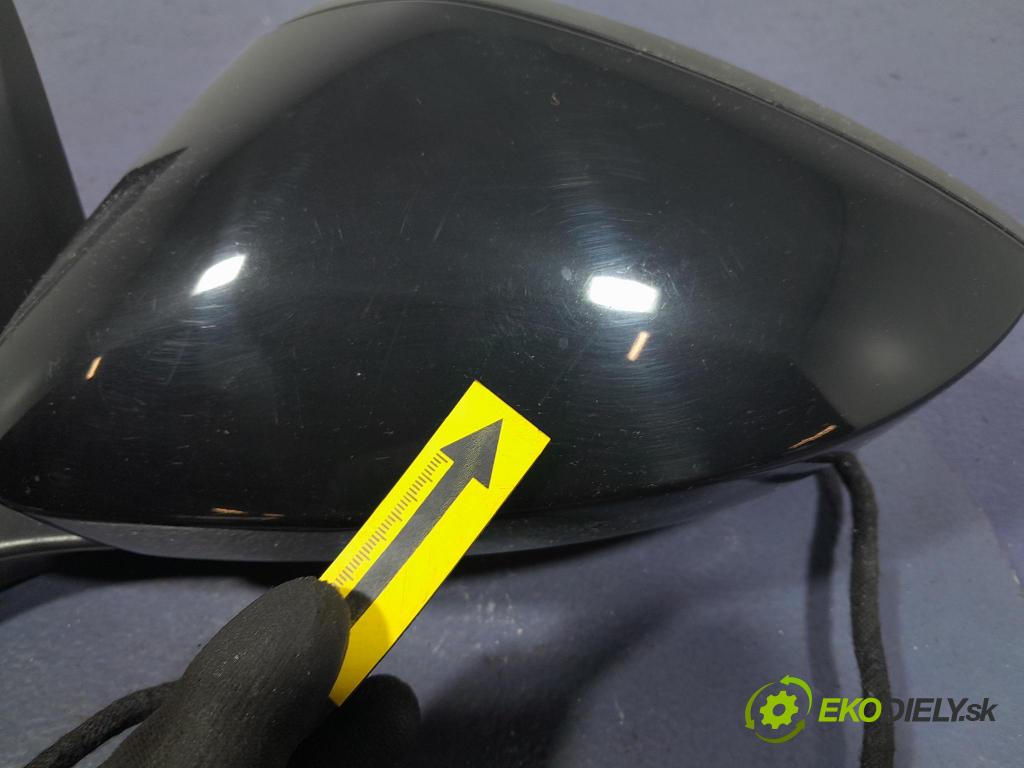 Skoda Superb 2019 zrkadlo Vľavo: