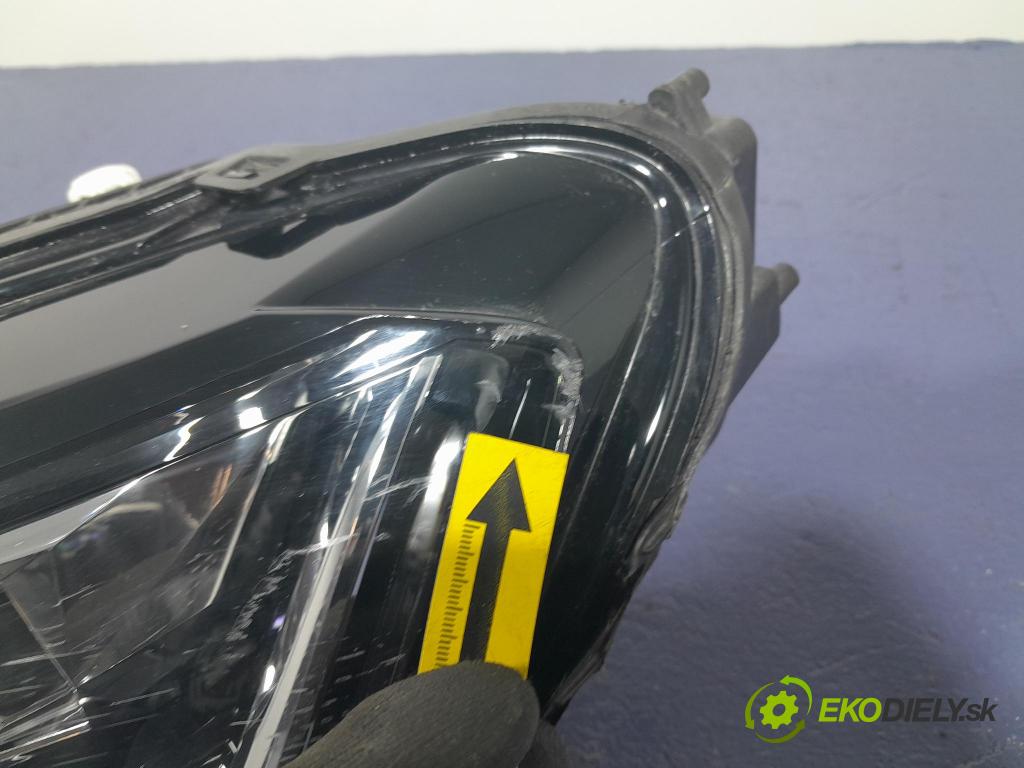 Skoda Superb 2019 Reflektor: Vľavo: 3V1941015E