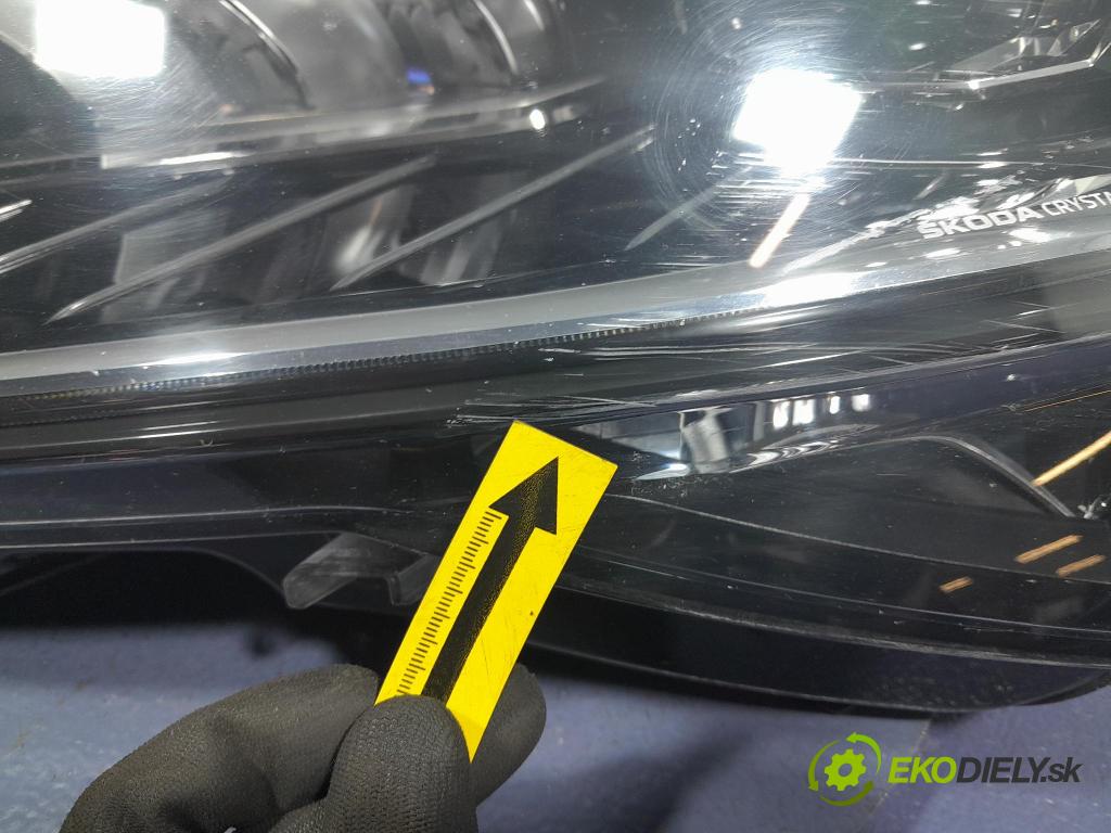 Skoda Superb 2019 Reflektor: Vľavo: 3V1941015E
