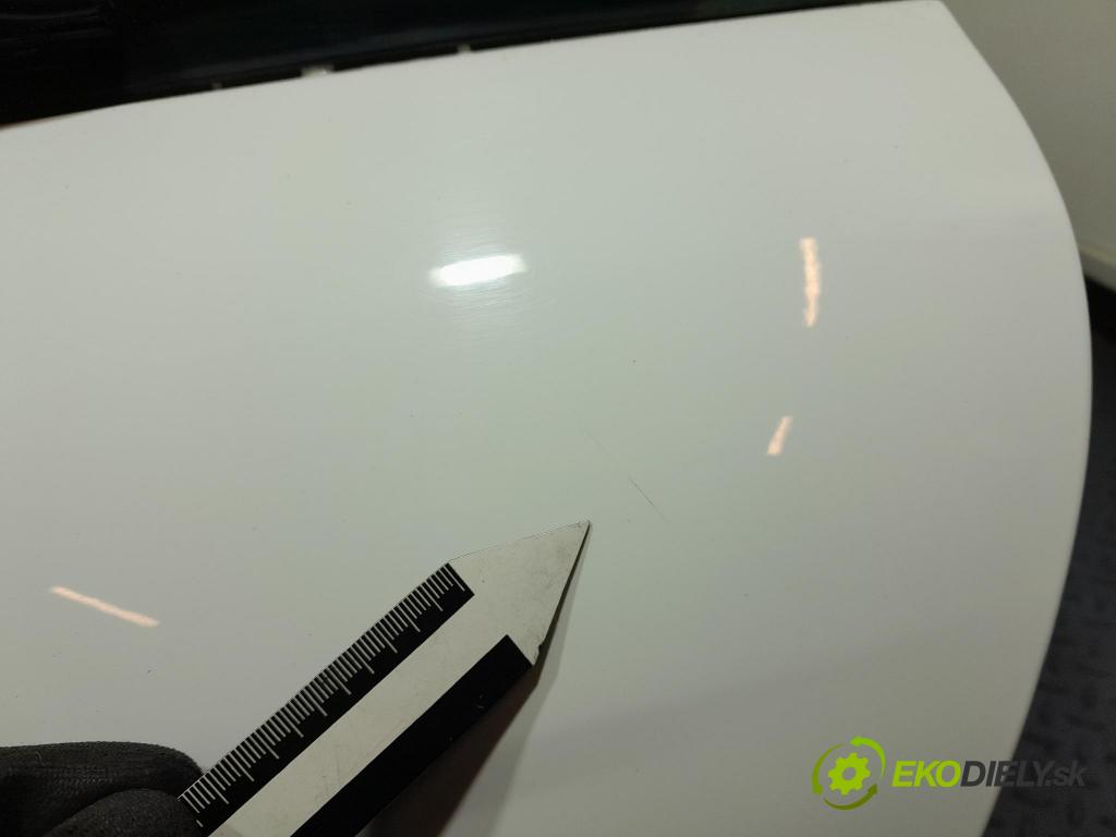 Renault Clio 2012 zadna dveře kufra: kufra: