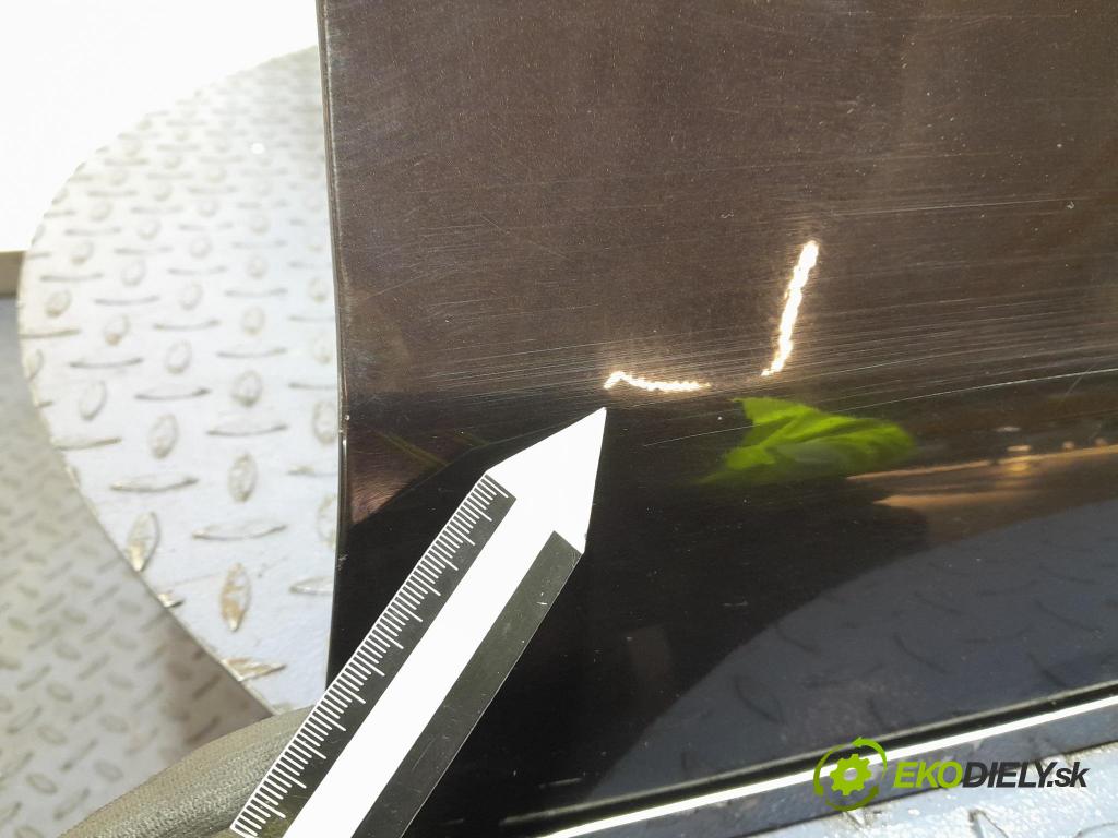 Nissan Micra 2017 dvere Predné pravé