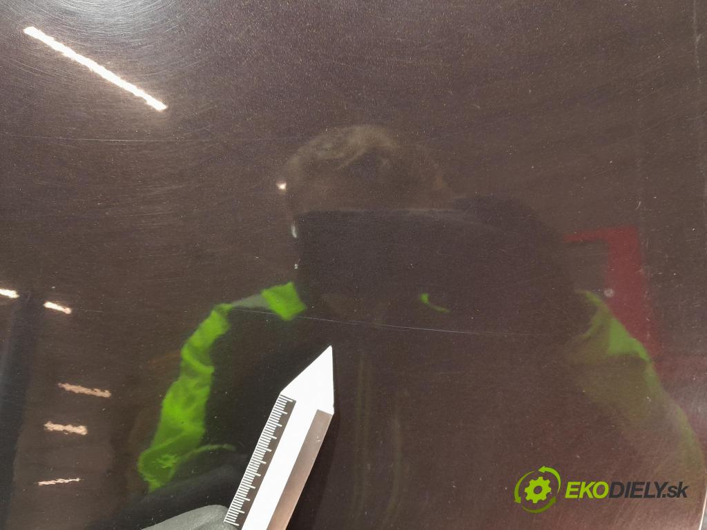 Nissan Micra 2017 dvere Predné pravé