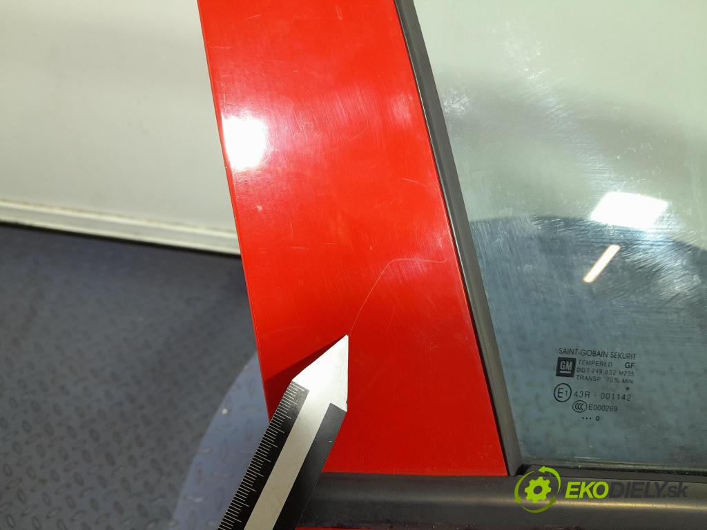 Opel Corsa 2010 dvere Predné pravé