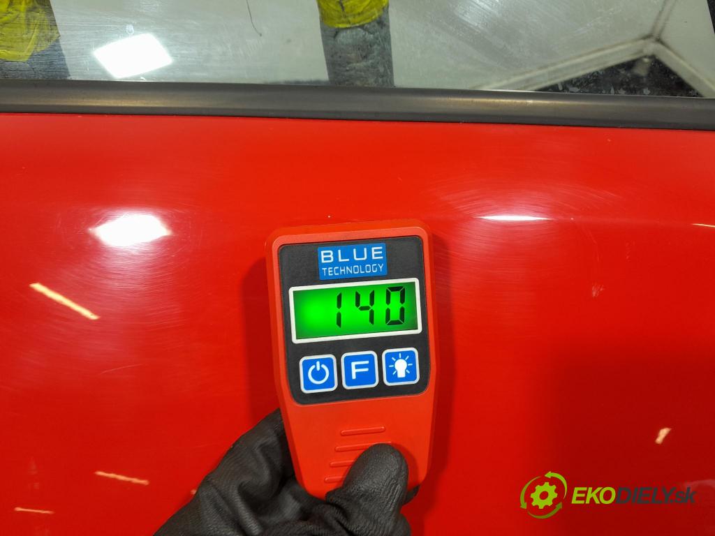 Opel Corsa 2010 dvere Predné pravé