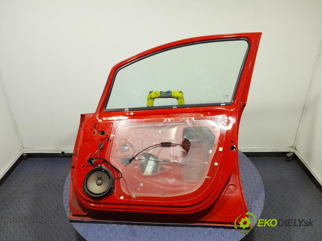 Opel Corsa 2010 dvere Predné pravé 