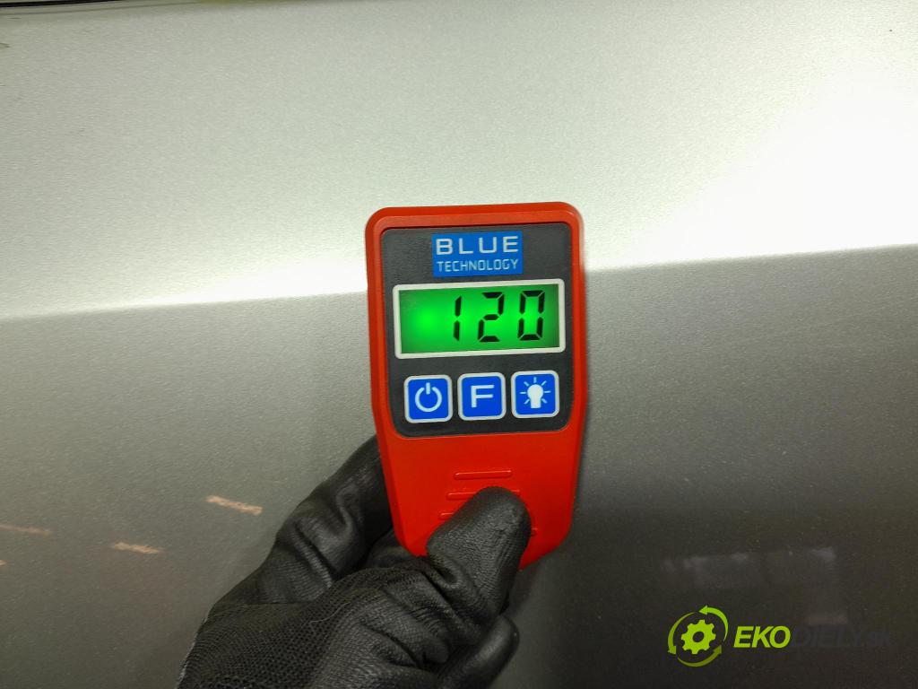 Honda Accord 2010 dveře před Vlevo, odjet: