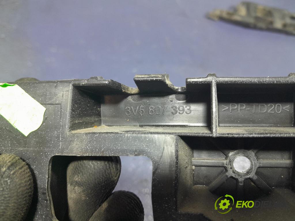 Skoda Superb 2019 Upevnenie: narazník 3V5807863