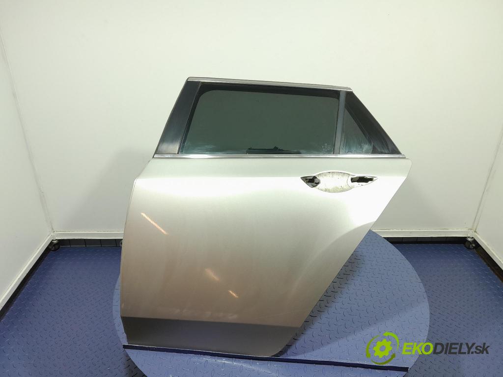 Honda Accord 2010 dveře Zad: Vlevo, odjet: