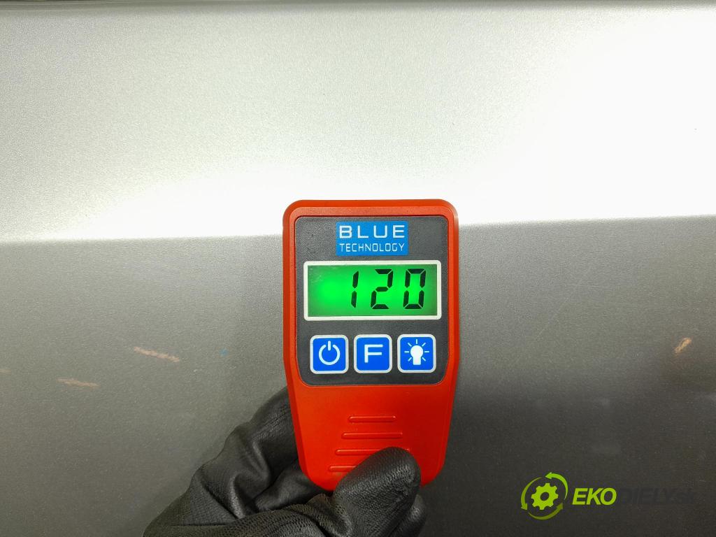 Honda Accord 2010 dveře Zad: Vlevo, odjet: