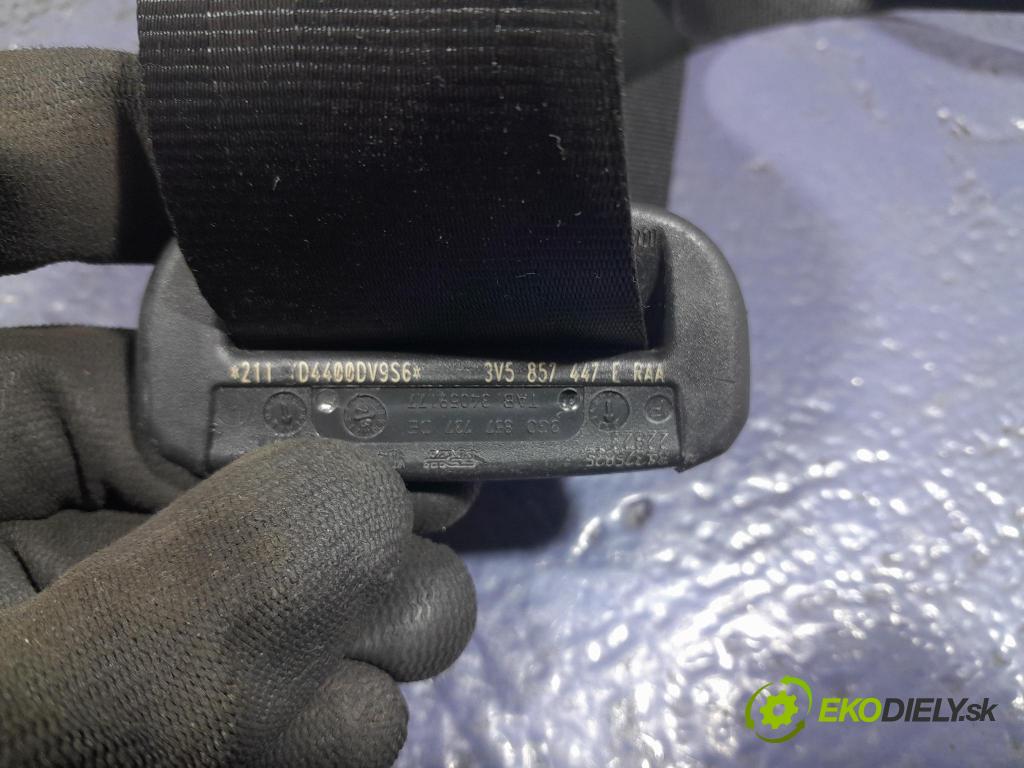 Skoda Superb 2019 kokpit,pristrojová doska