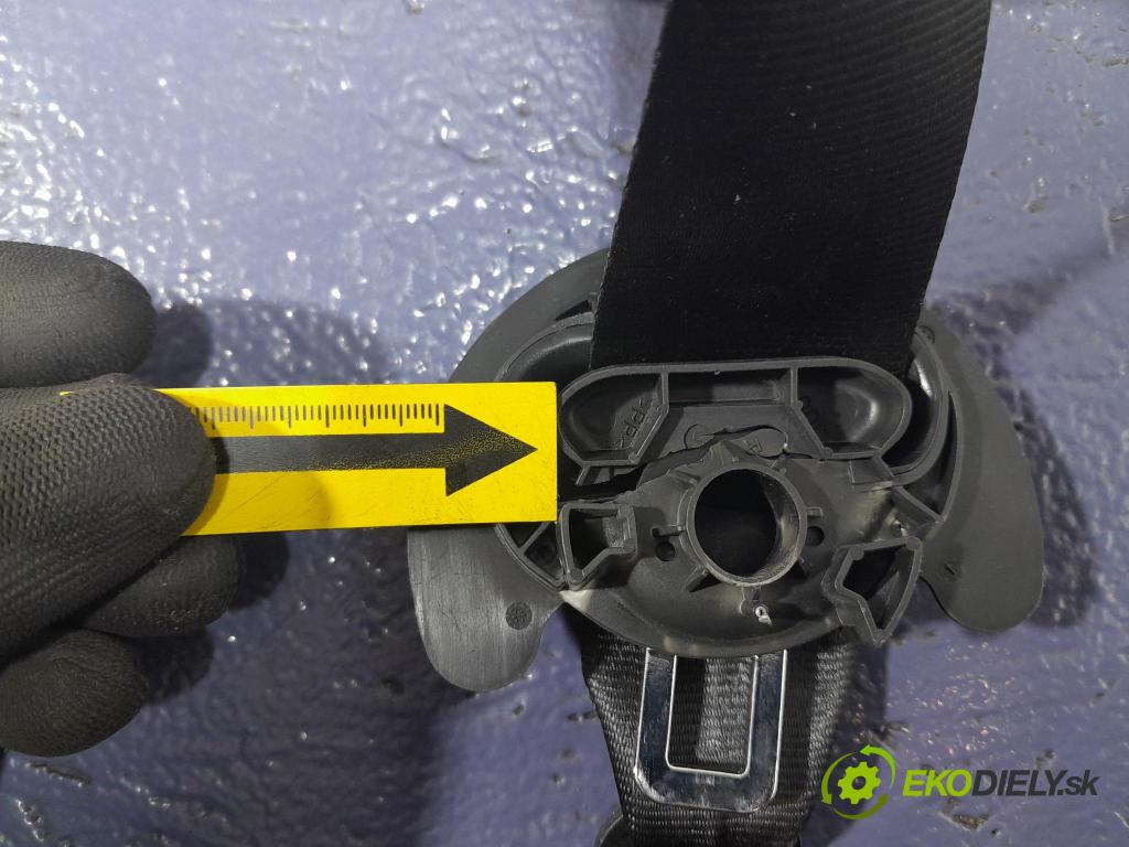 Skoda Superb 2019 kokpit,pristrojová doska