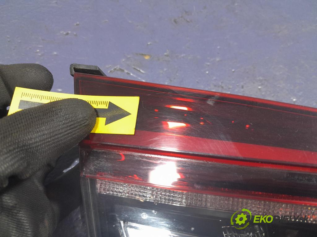 Skoda Superb 2019 svetlo / reflektor zad ľavá Vnútri: 3V5945307F