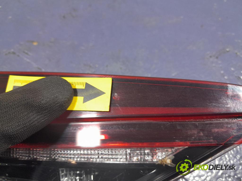 Skoda Superb 2019 svetlo / reflektor zad ľavá Vnútri: 3V5945307F