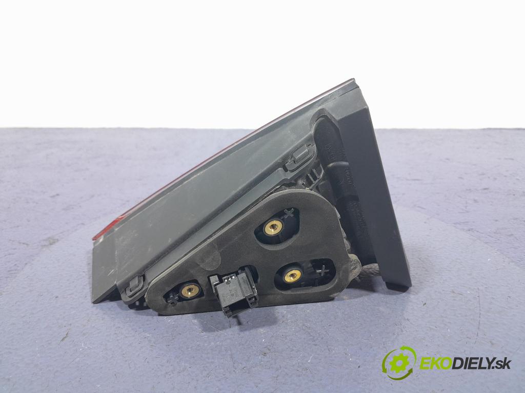 Skoda Superb 2019 svetlo / reflektor zad Prava: Vnútri: 3V5945308G