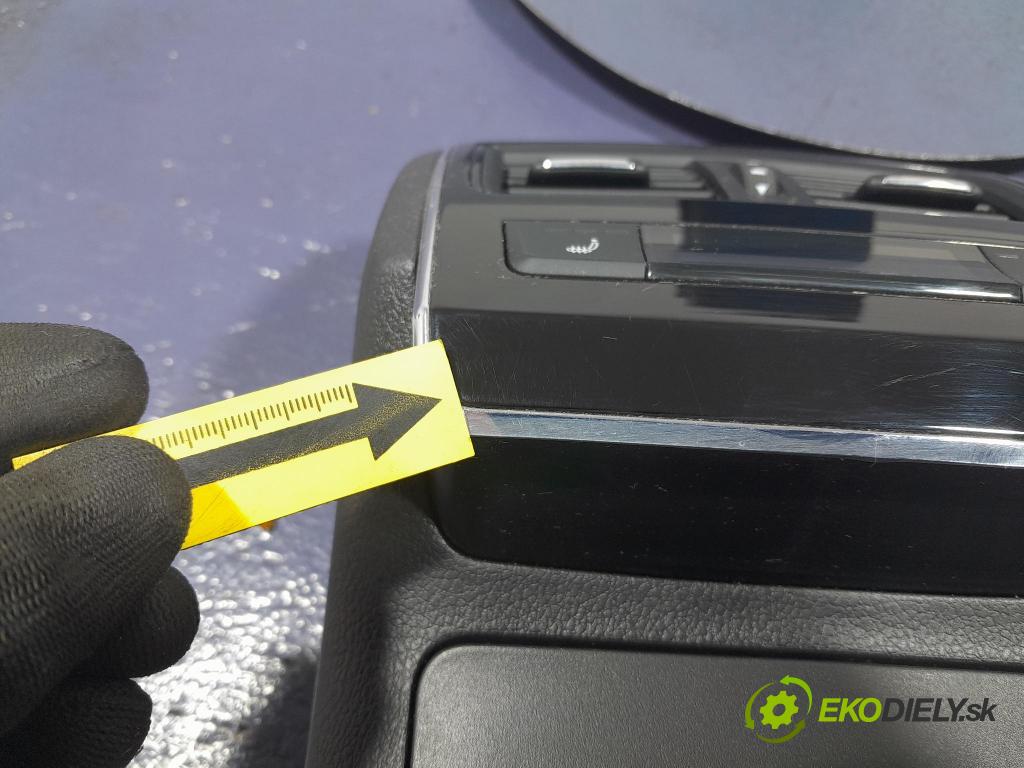 Skoda Superb 2019 prepínač Klimatizácia: Prúd vzduchu: 3V0919201B