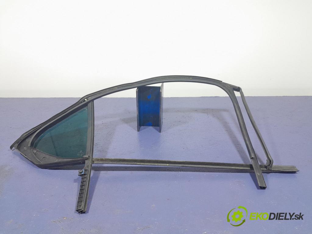 Skoda Superb 2019 sklo dvere zad ľavé