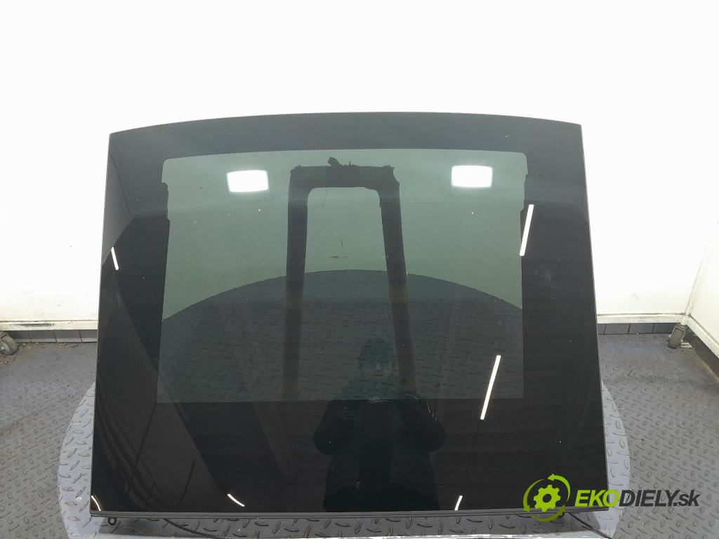 Skoda Superb 2019 Střešní okno: