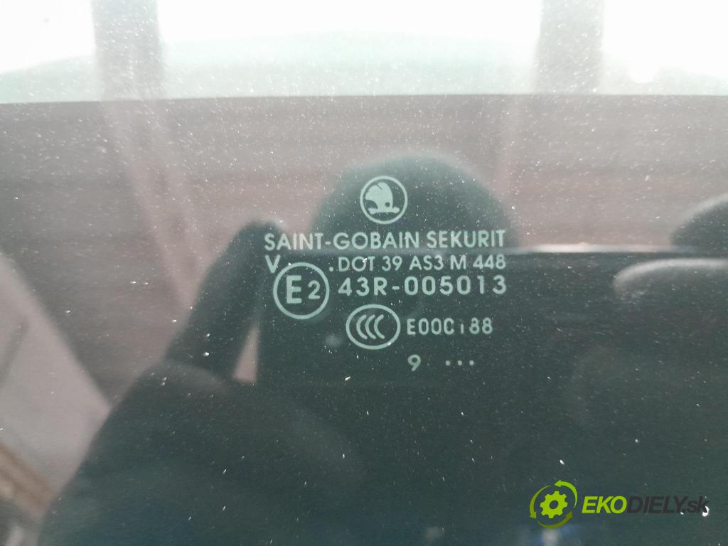 Skoda Superb 2019 Střešní okno: