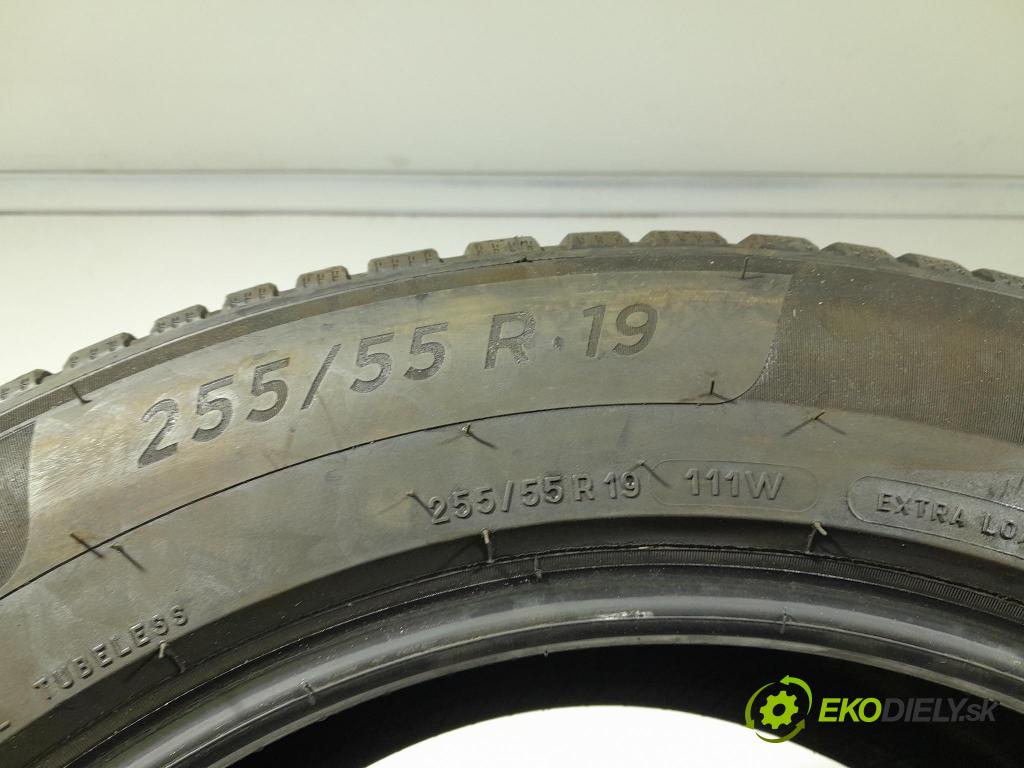 Audi Q7 2018 pneumatiky: Víceúrovňové 3528708309371