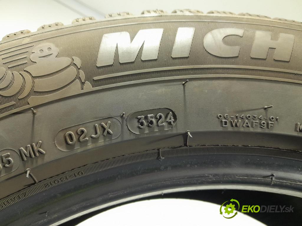 Audi Q7 2018 pneumatiky: Víceúrovňové 3528708309371