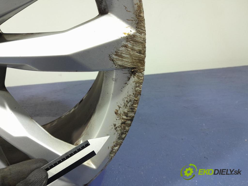 Audi Q7 2018 Ráfky Hlinikové: 4M0601025C