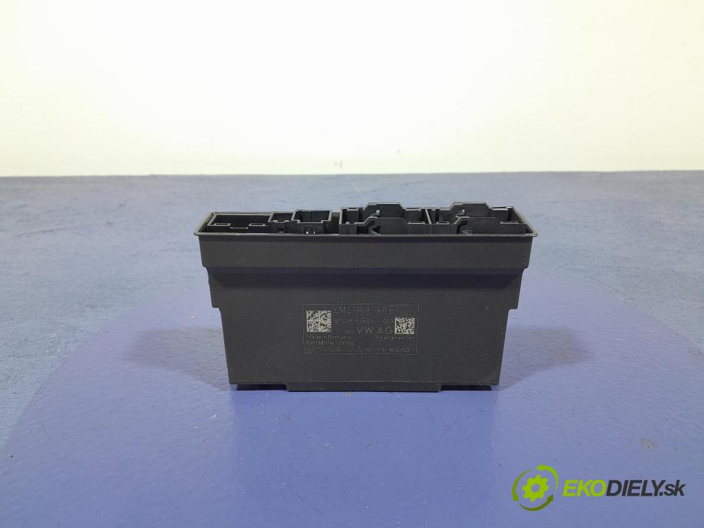 Audi Q7 2018 riadiaca jednotka Sedadlo: 4M4959760E