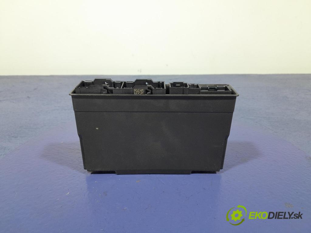 Audi Q7 2018 riadiaca jednotka Sedadlo: 4M4959760E