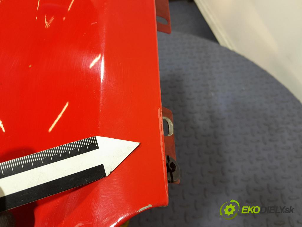 Opel Corsa 2010 blatník Predné v pravo: