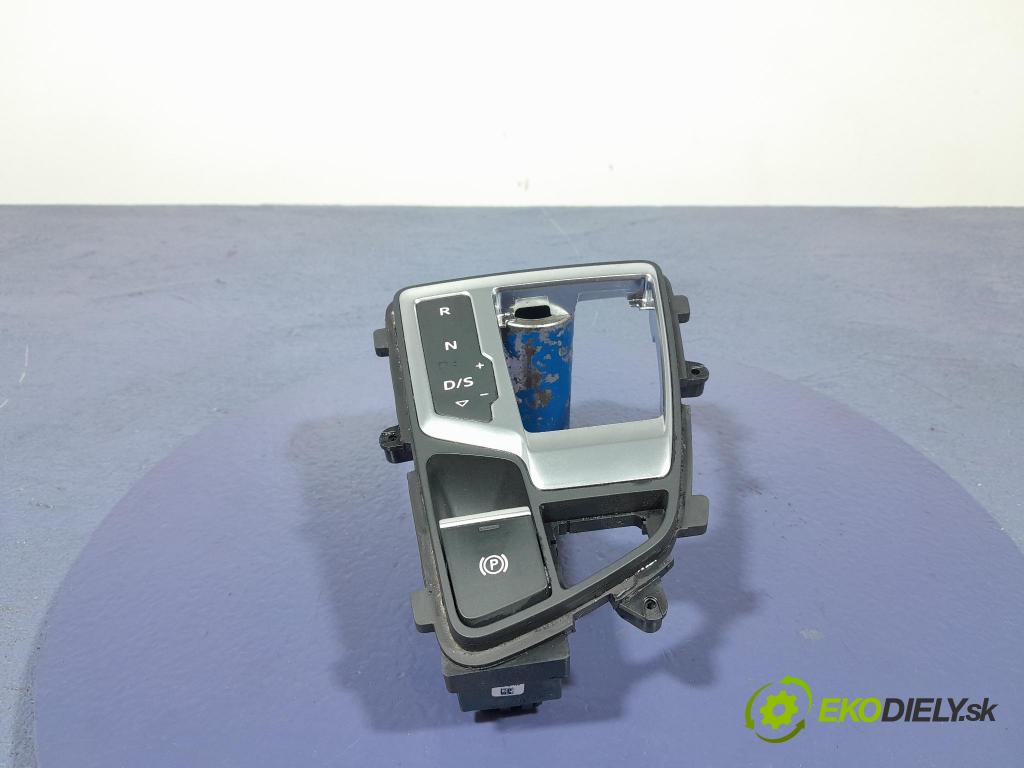 Audi Q7 2018 kryt Plast: Interiéry: 4M1713111F