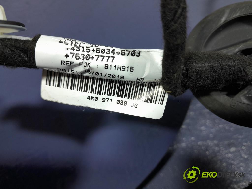 Audi Q7 2018 instalace Elektrický: 4M0971030JG