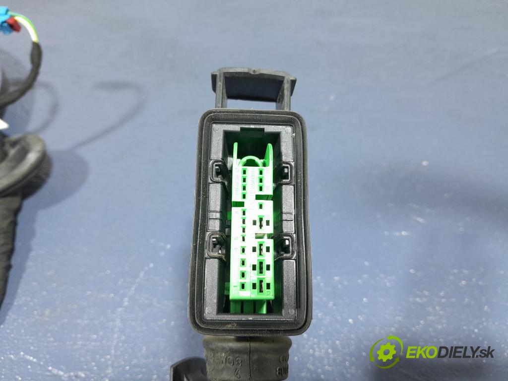 Audi Q7 2018 instalace Elektrický: 4M0971029JG