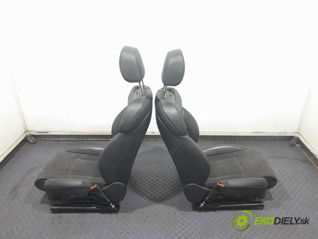 Audi Q7 2018 sedačke: Soubor.