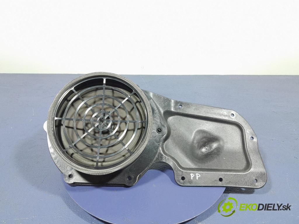 Audi Q7 2018 Mluvčí: / Subwoofer: 4M0035415