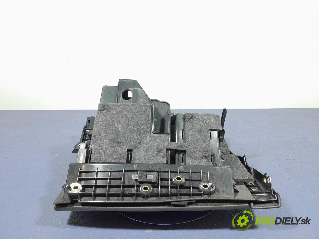 Audi Q7 2018 kastlík 4M1857035R