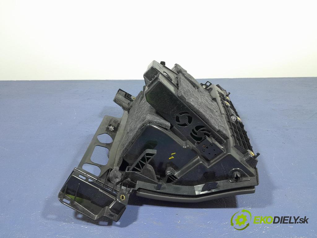 Audi Q7 2018 kastlík 4M1857035R