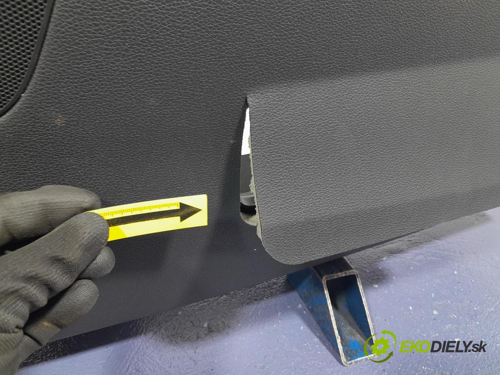 Audi Q7 2018 kokpit,přistrojova deska