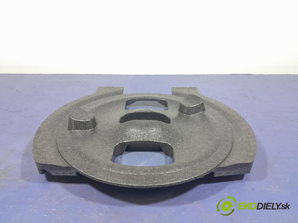 Audi Q7 2018 Kôš kola: Rezervný: 4M0864501F