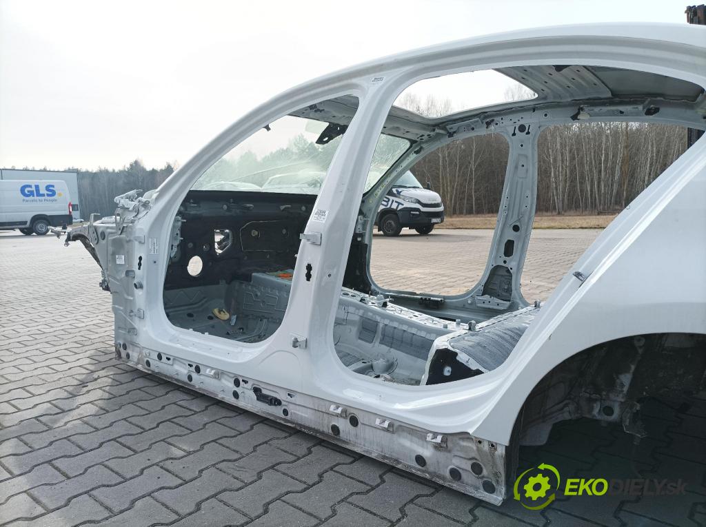 Bmw Seria 3 0 Práh: Vľavo: 