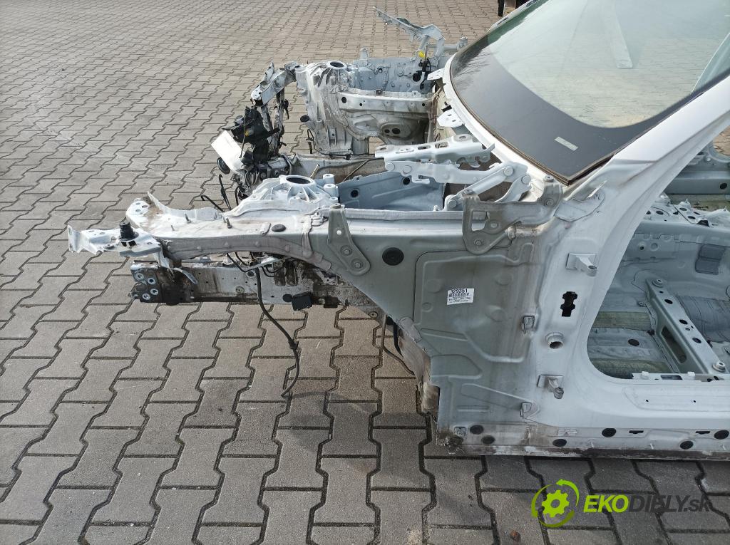 Bmw Seria 3 0 štvrťka ľavá