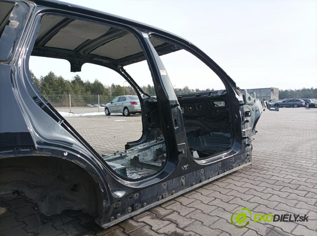 Bmw X5 0 práh v pravo: