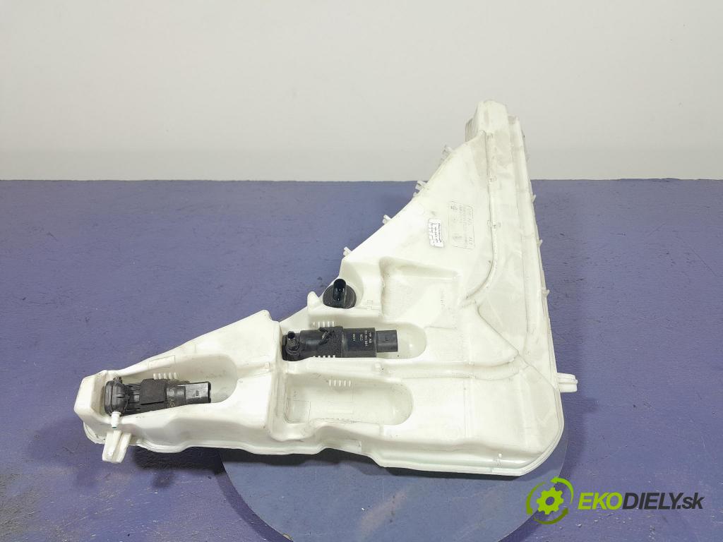 Audi Q7 2018 nádržka Podložka: 4M0955452B