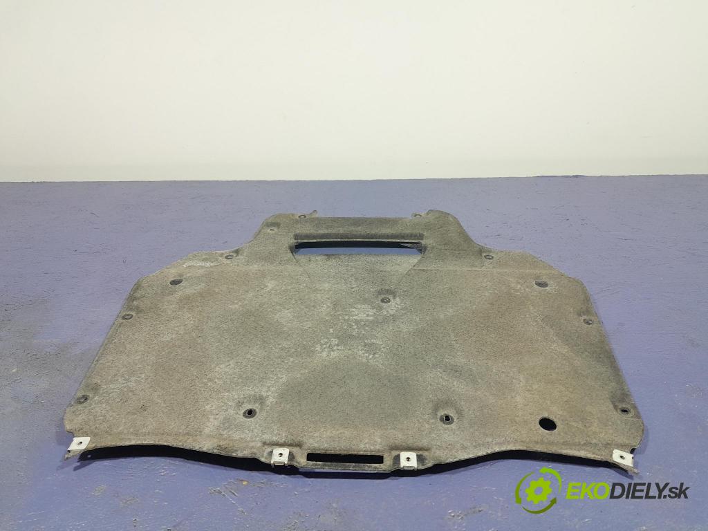 Audi Q7 2018 kryt Plast: podvozek: 4M0825236AE