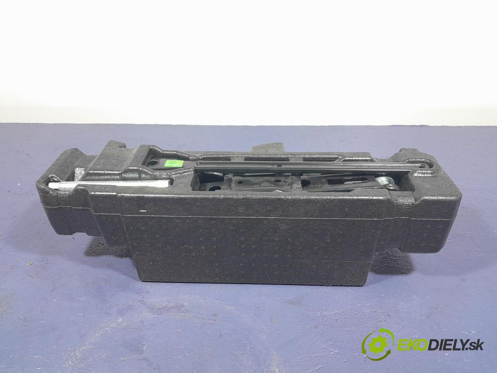 Audi Q7 2018 koš kola: Náhradní 4M0012113D