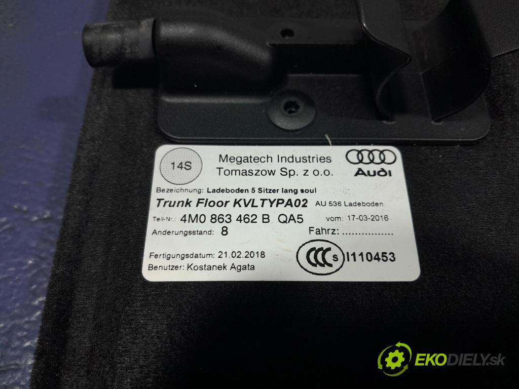 Audi Q7 2018 koberec do auta 4M0863462B