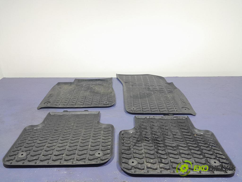 Audi Q7 2018 koberec do auta 4M1061501