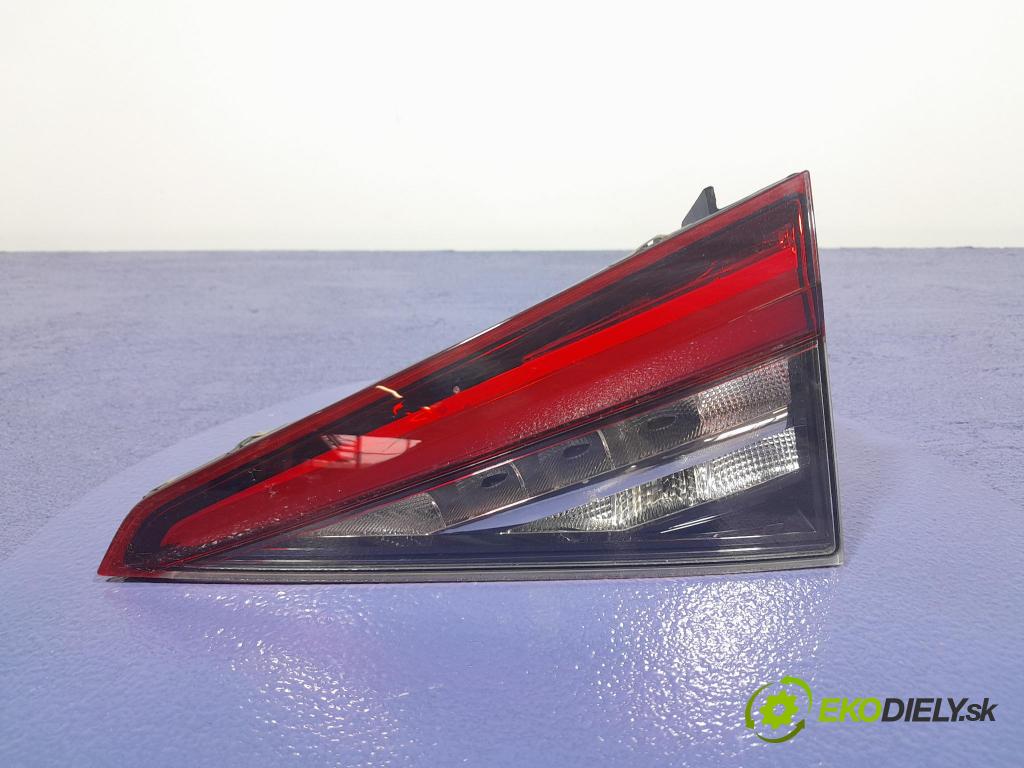 Skoda Kodiaq 2020 světlo Zad: Práva: Uvnitř 565945308B