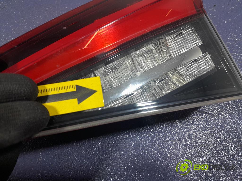 Skoda Kodiaq 2020 světlo Zad: Práva: Uvnitř 565945308B